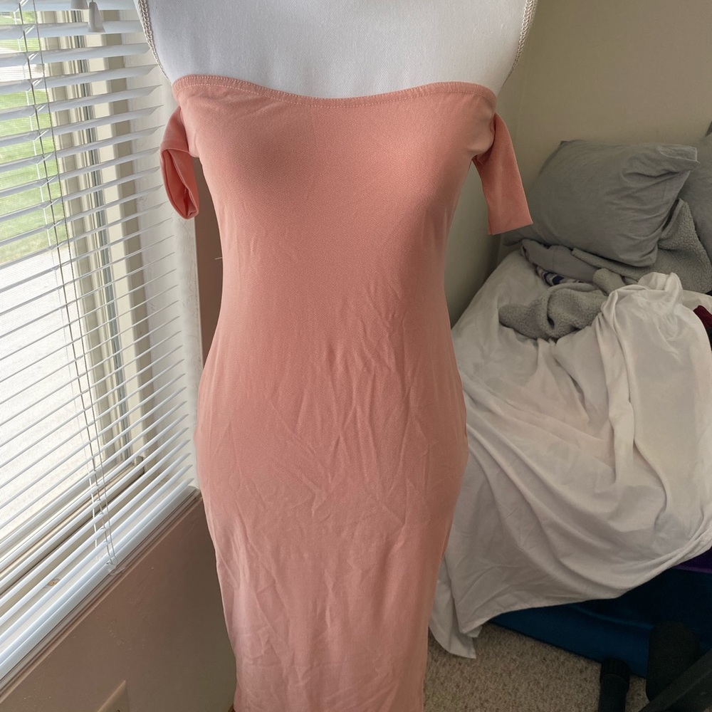 BOOHOO offshoulder peach dress - SIZE M